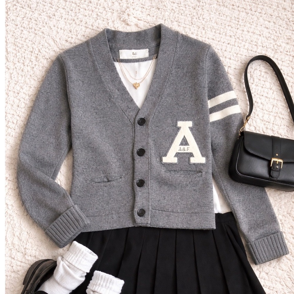 Abercrombie‎ & Fitch Varsity Cardigan Women S Gray Collegiate Preppy Letterman